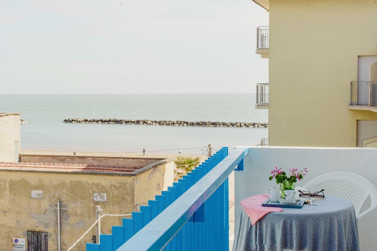 Hotel Lauretta Bellaria-Igea Marina Eksteriør bilde